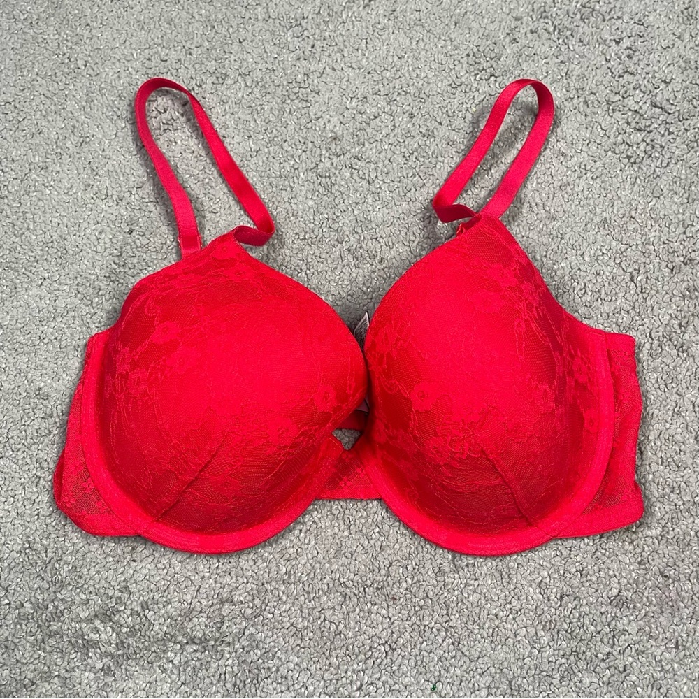 Women’s Victoria’s Secret Red Lined Perfect Coverage Bra Size 36D